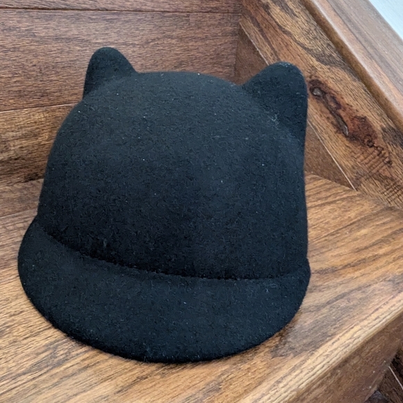 Wool Black cat ears hat from H&M  Age 1.5 To 4 Years Unisex - Picture 1 of 14